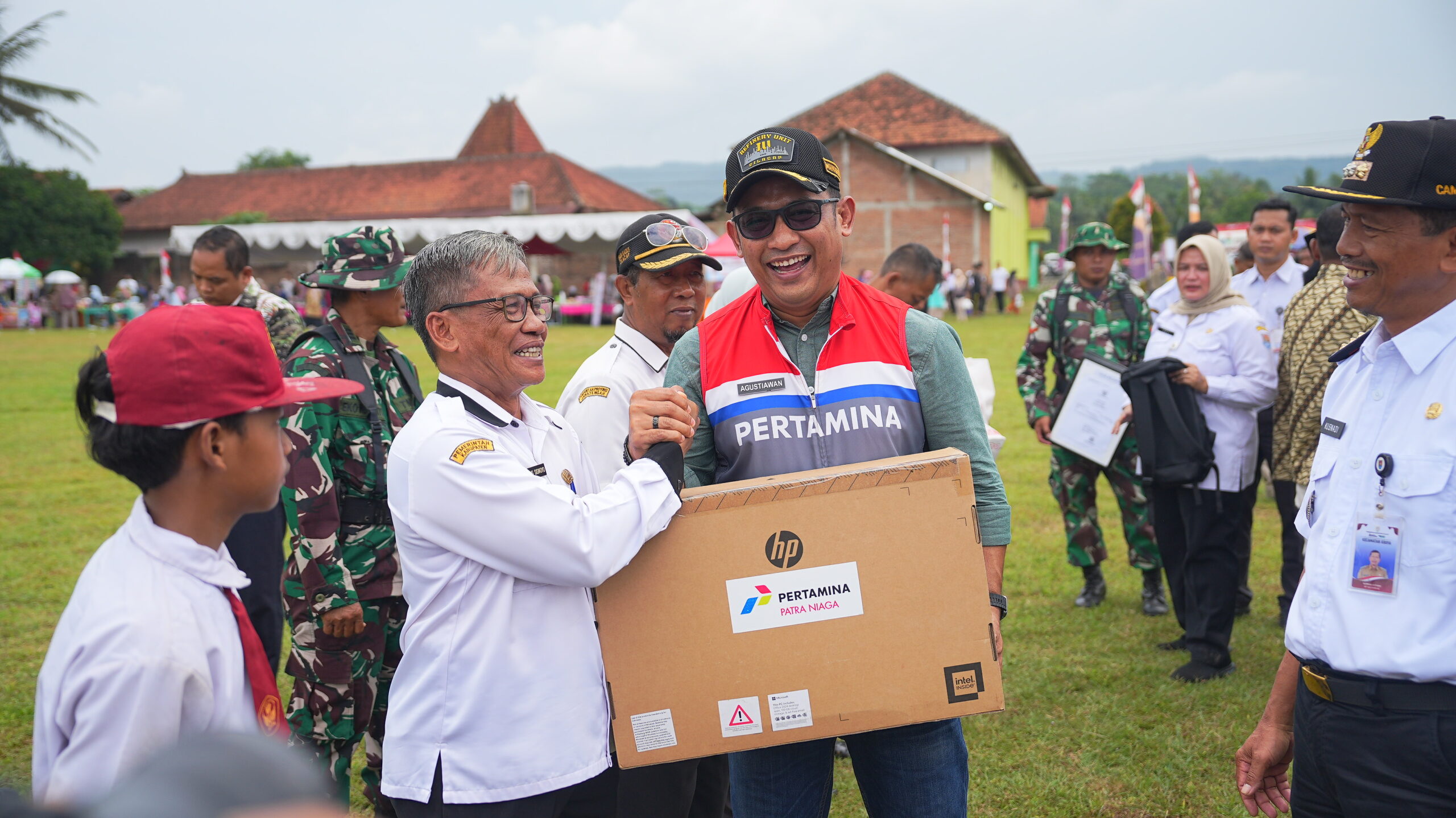 TMMD Buntu Dimulai, Pertamina Patra Niaga Kilang Cilacap Perkuat Layanan & Infrastruktur Desa